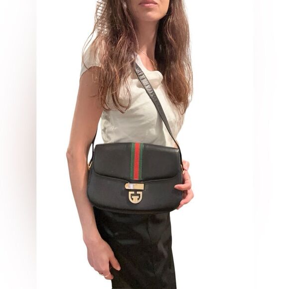 Gucci black leather web accent and gold GG lock shoulder - Picture 3 of 16